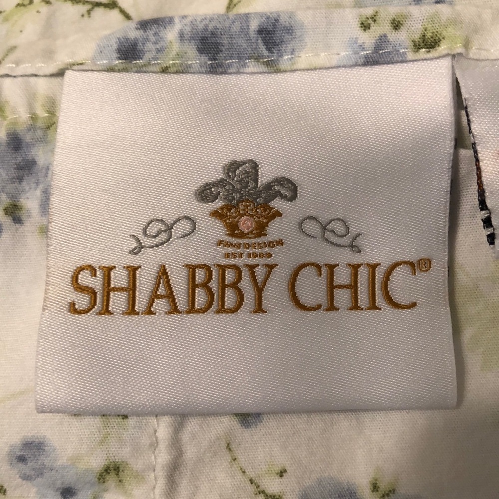 Shabby Chic Floral Sheets King Size
Pillow cases included
